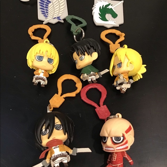 NWT 7 Attack on the Titan Character clips - Picture 2 of 8